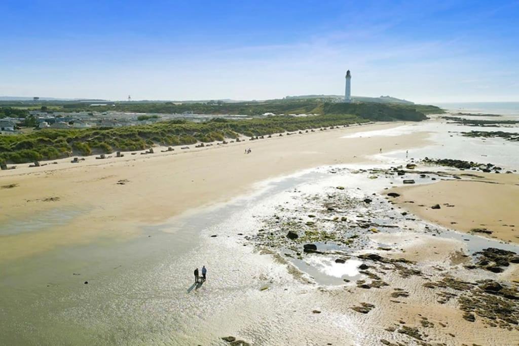 Sea La Vie Caravan At Silver Sands Holiday Park Villa Lossiemouth Kültér fotó